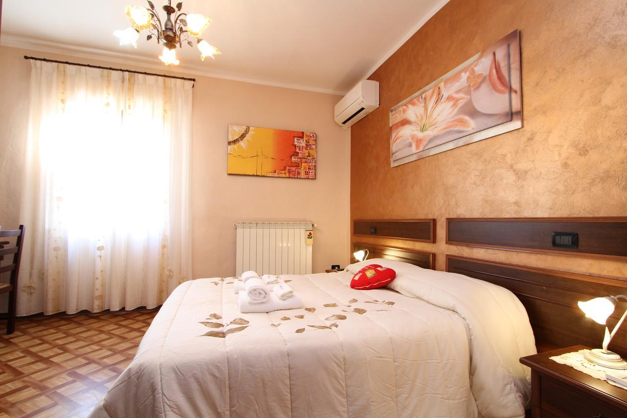 Da Donna Rosa Hotell Pontedera Exteriör bild