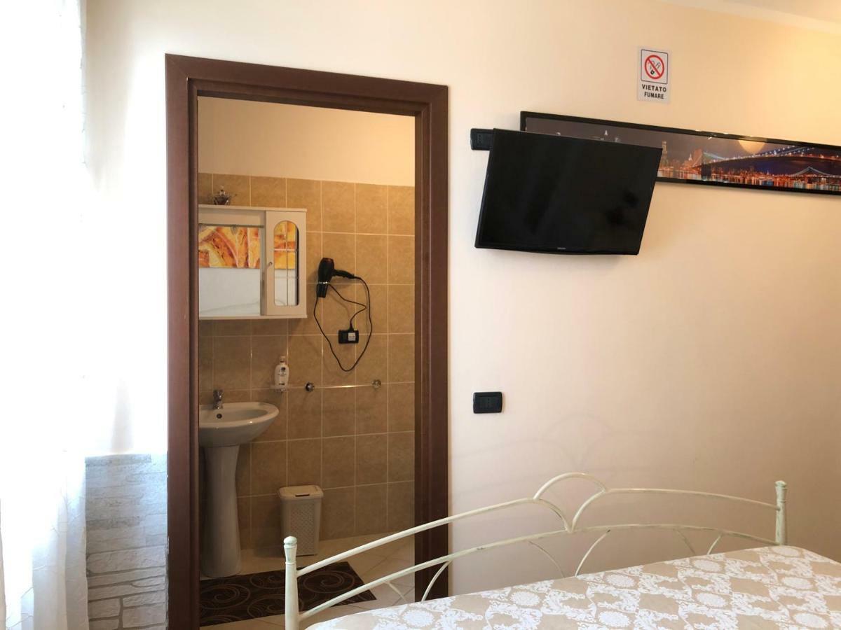 Da Donna Rosa Hotell Pontedera Exteriör bild